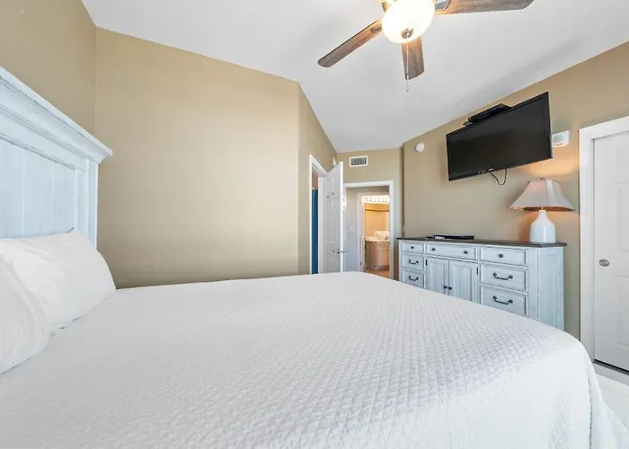 Apartment Crystal Shores West 108 By Youngs Suncoast Gulf Shores