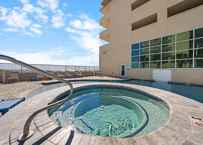 Apartment Crystal Shores West 108 By Youngs Suncoast *